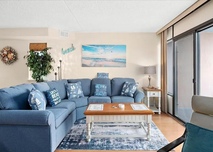 Capri-3 Bed/2 Bath Bay Unit With Indoor Pool! Holiday home