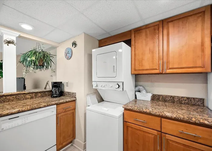 Holiday home Capri-3 Bed/2 Bath Bay Unit With Indoor Pool! Ocean City