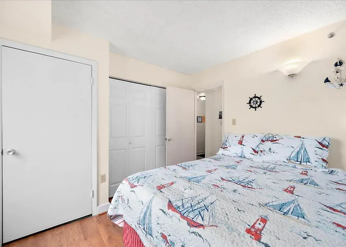 Capri-3 Bed/2 Bath Bay Unit With Indoor Pool! * Ocean City