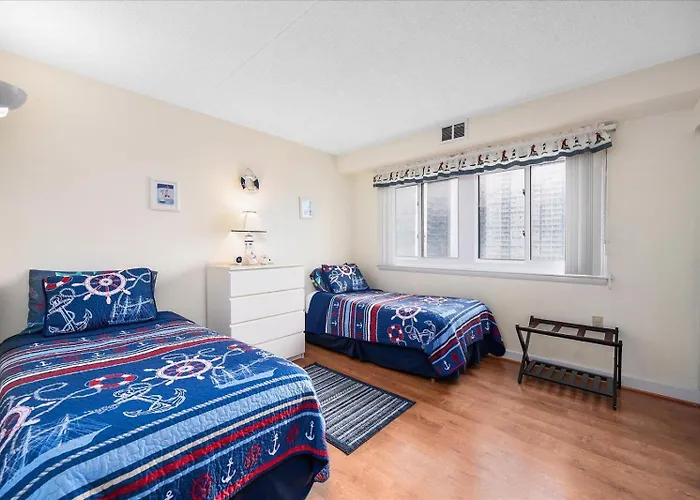 Capri-3 Bed/2 Bath Bay Unit With Indoor Pool!