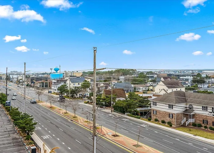 Capri-3 Bed/2 Bath Bay Unit With Indoor Pool! Holiday home Ocean City