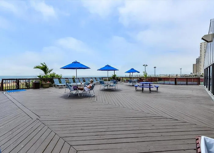 Capri-3 Bed/2 Bath Bay Unit With Indoor Pool!