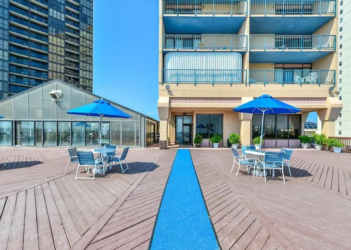 Holiday home Capri-3 Bed/2 Bath Bay Unit With Indoor Pool! *
