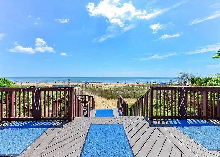Holiday home Capri-3 Bed/2 Bath Bay Unit With Indoor Pool!