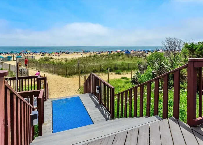 Capri-3 Bed/2 Bath Bay Unit With Indoor Pool! Holiday home *
